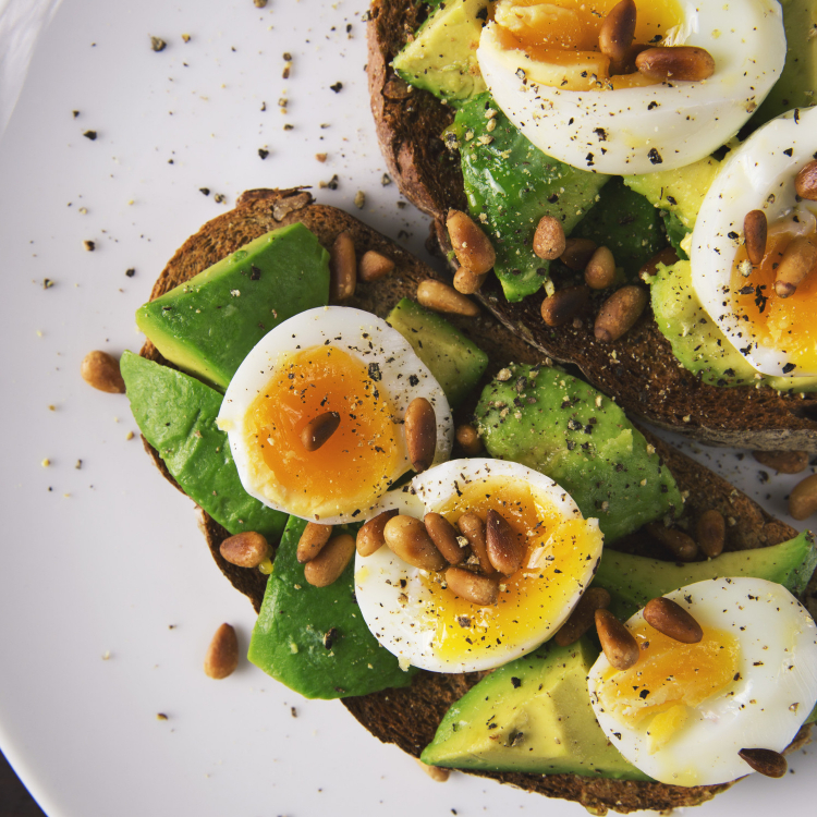 on-the-go healthy breakfast avocado toast